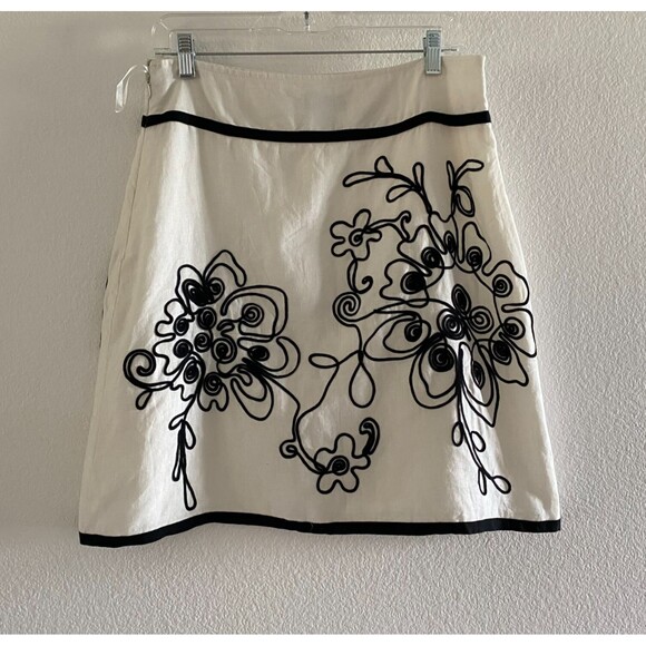 Camille Dresses & Skirts - Camille le‎ Vie Linen Black And White A Line Embroidered Skirt Womens Size 8